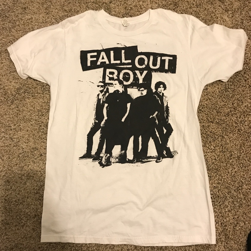Fall out boy save rock n roll tour shirt sz M